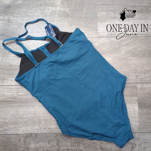 Summer Mae Maternity Ribbed One Piece Swimsuit Size S - Picture 6 of 6